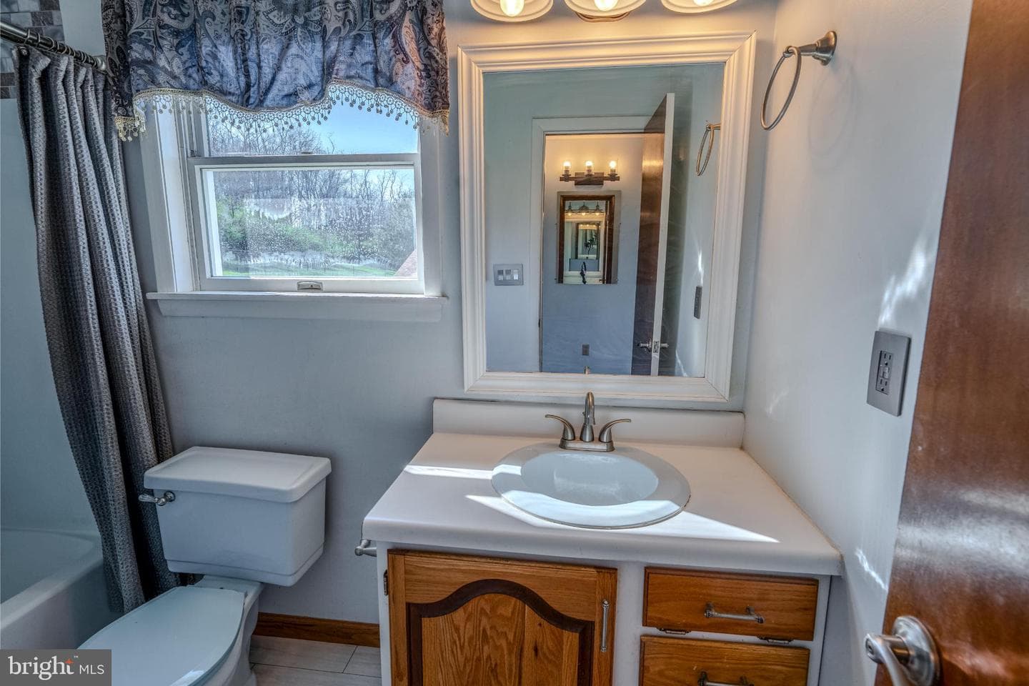 116 Victoria Lane photo 28