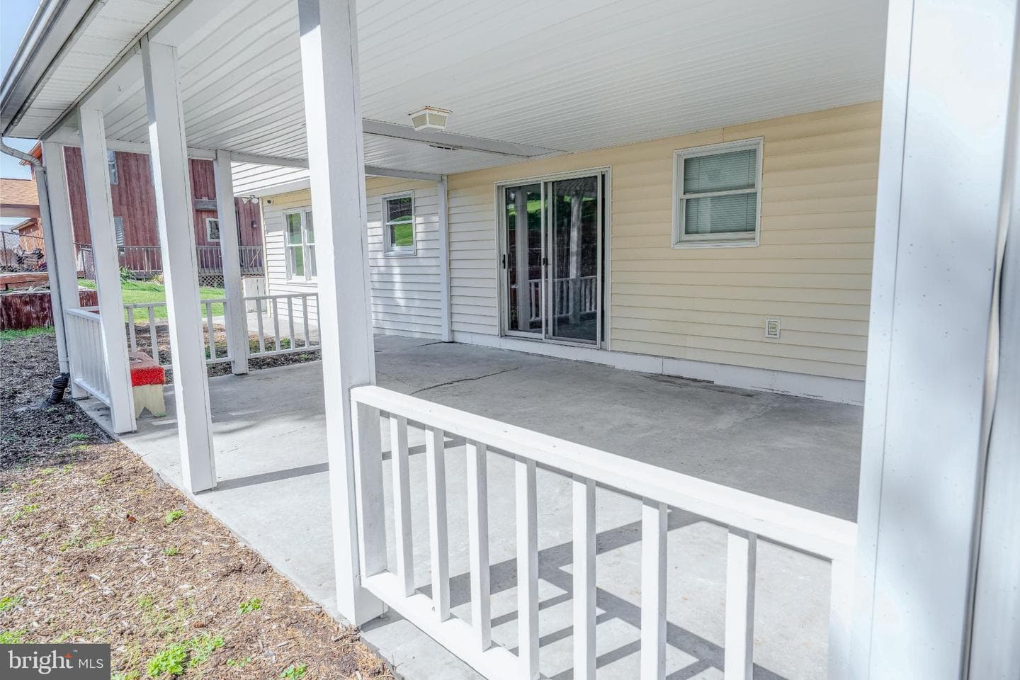 116 Victoria Lane photo 36