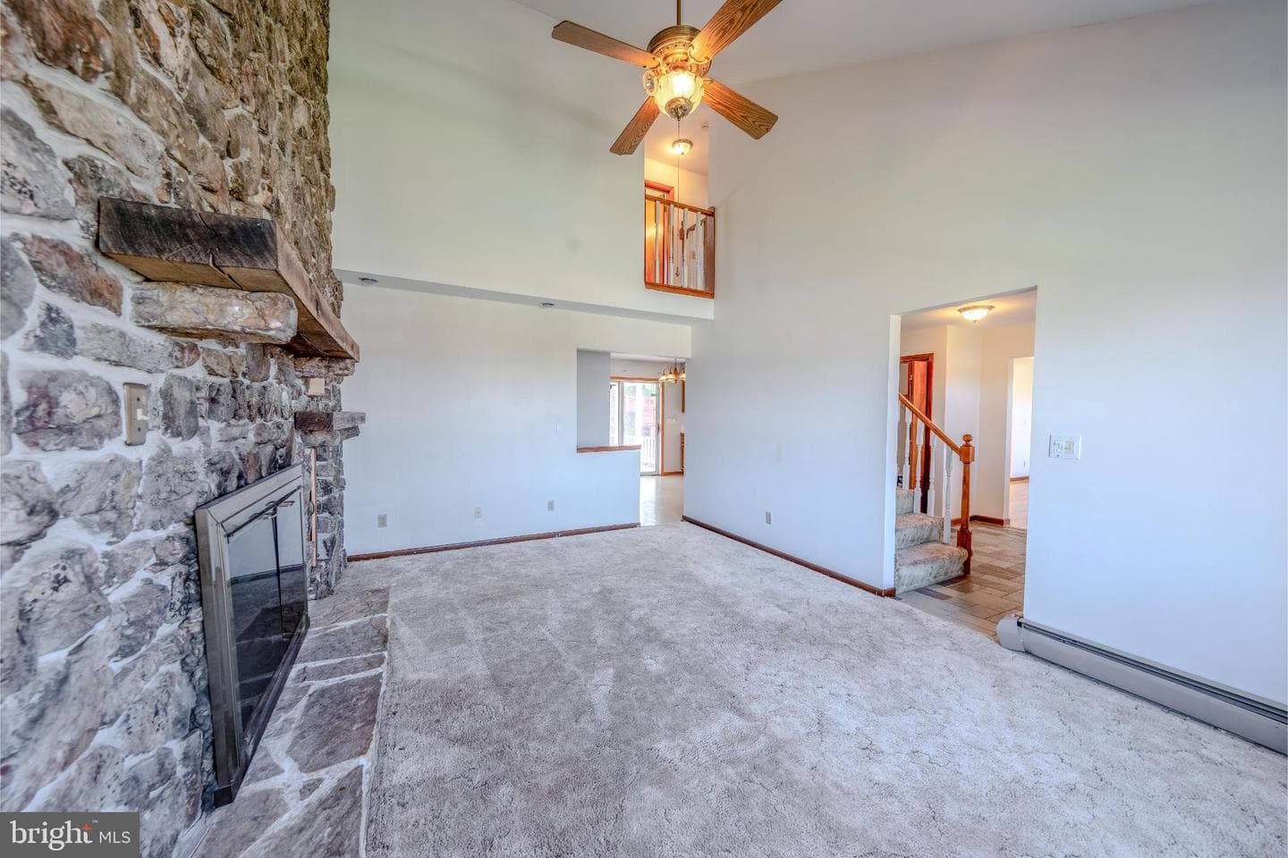 116 Victoria Lane photo 9