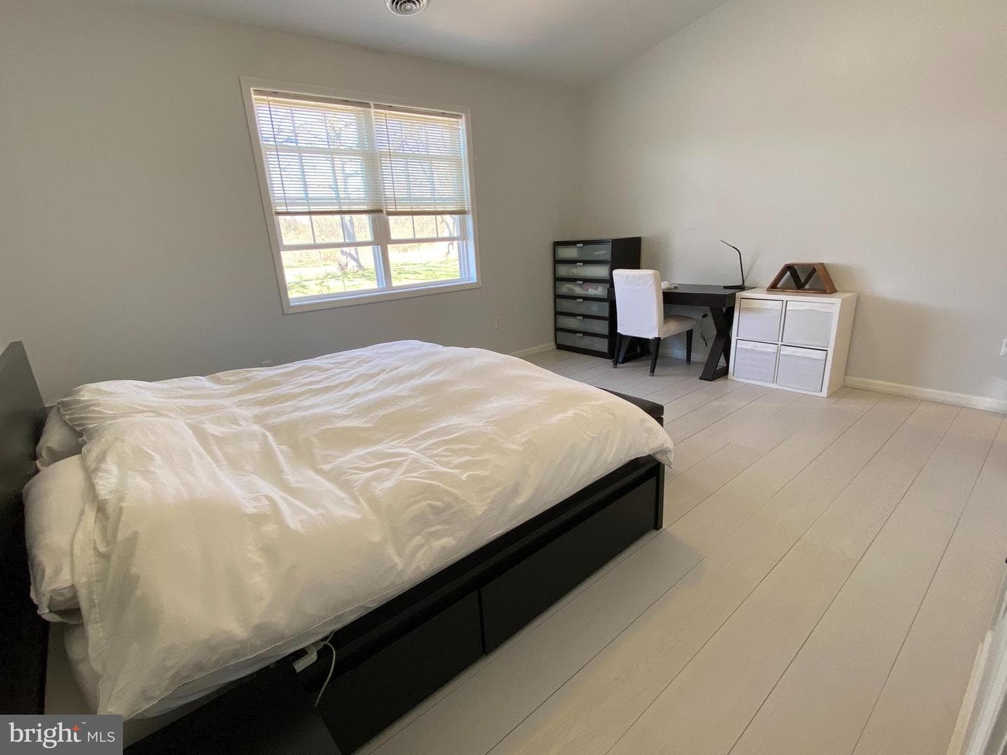 111 Candlewick Court photo 16