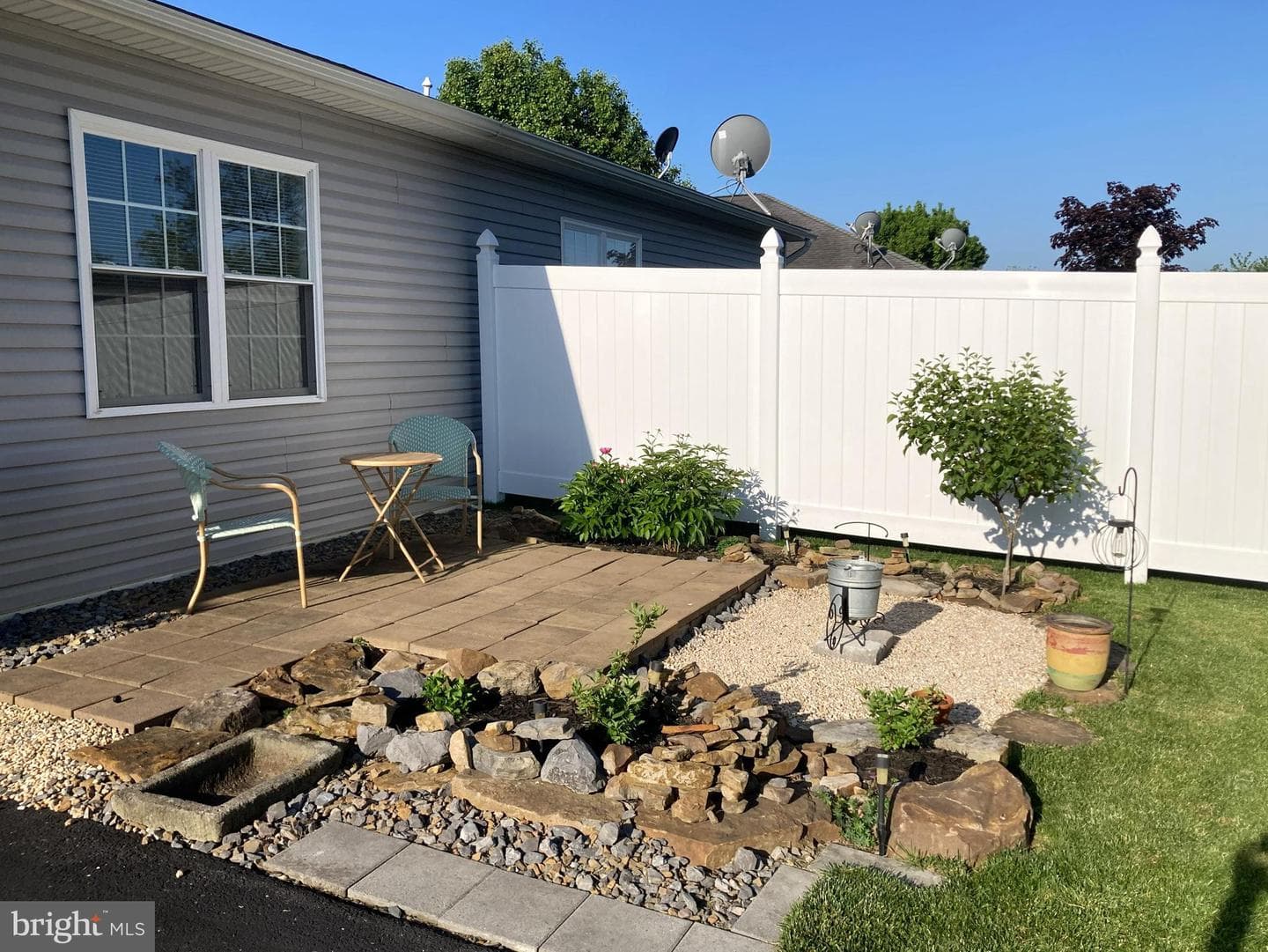 111 Candlewick Court photo 25