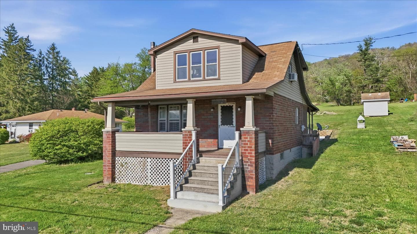 14510 Uhl Highway SE photo 3