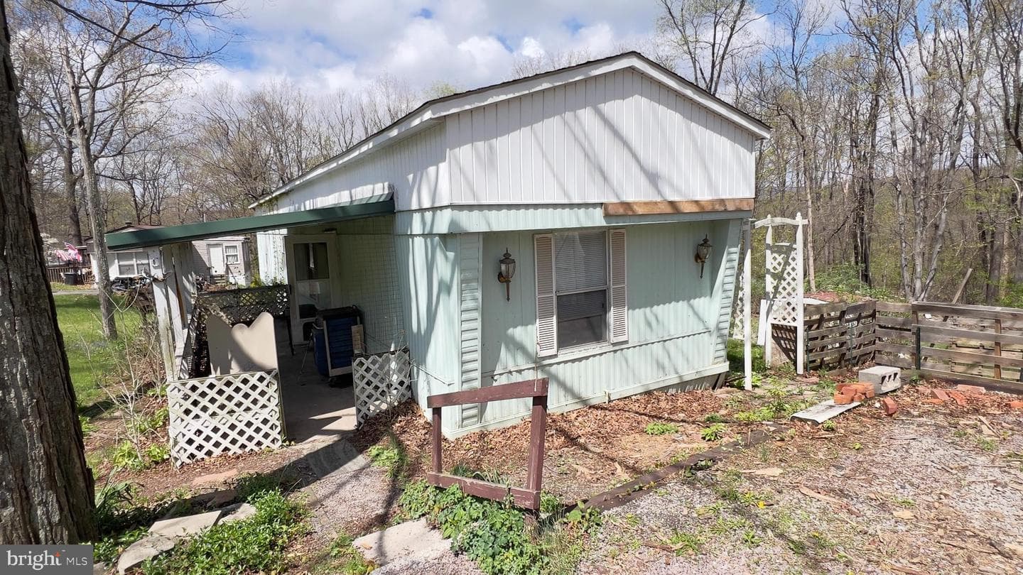 15909 Woodsview Drive photo 3