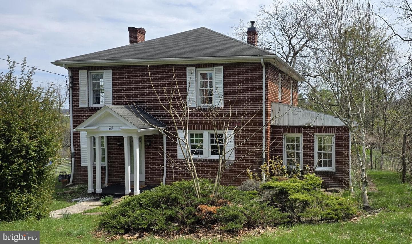 76 Spring Street