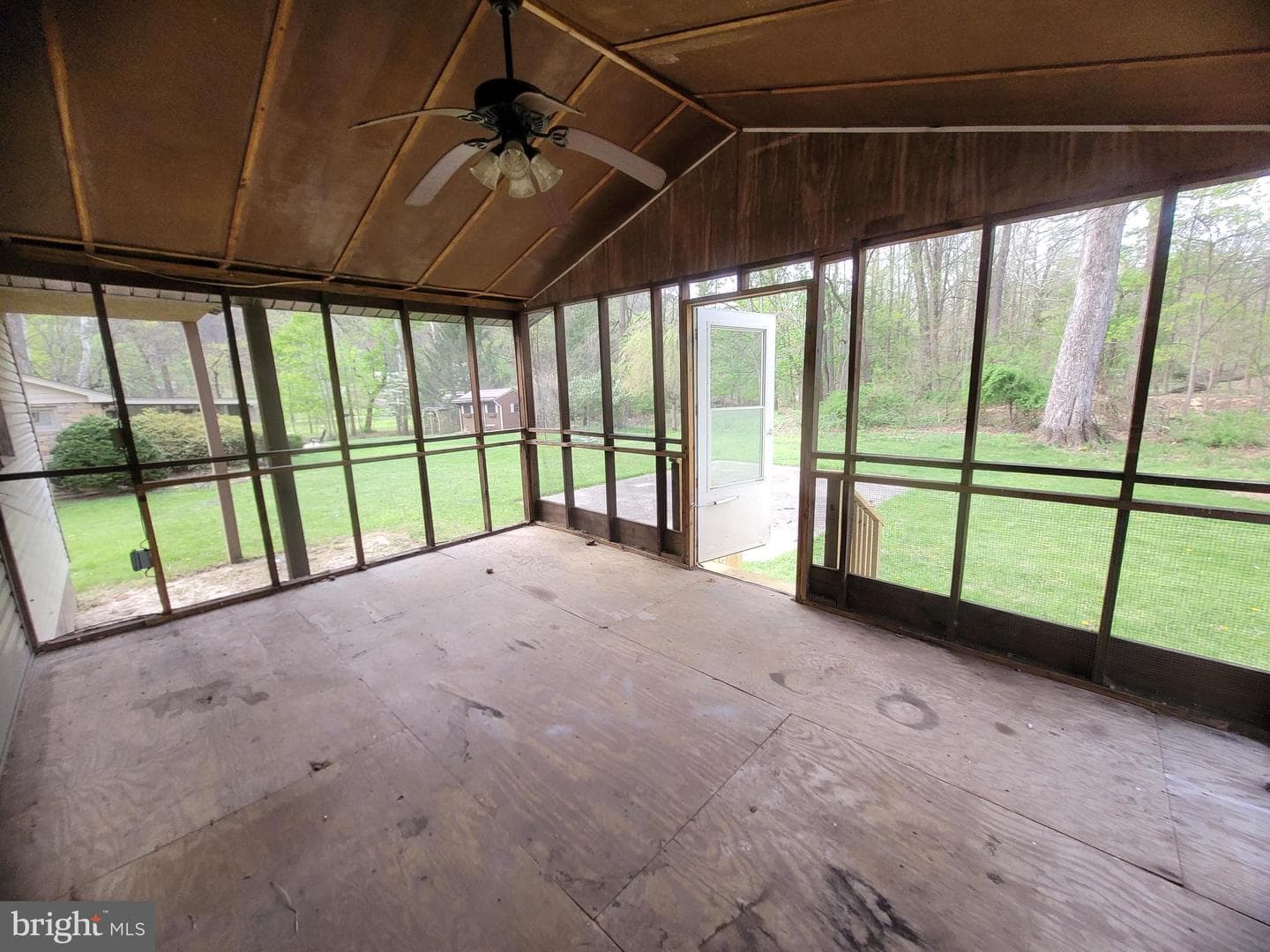 23 Oaklawn Avenue photo 6