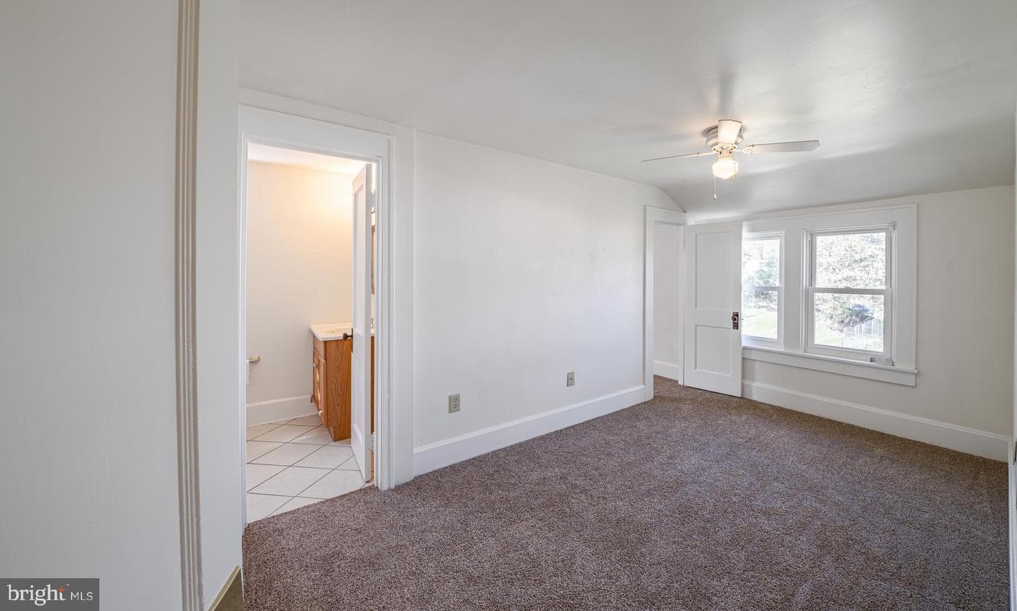 14015 Bedford Road NE photo 27
