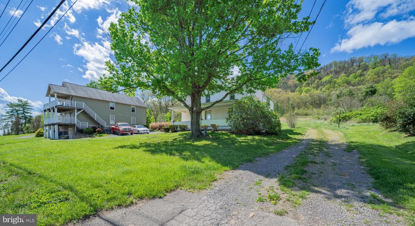 14015 Bedford Road NE photo 4