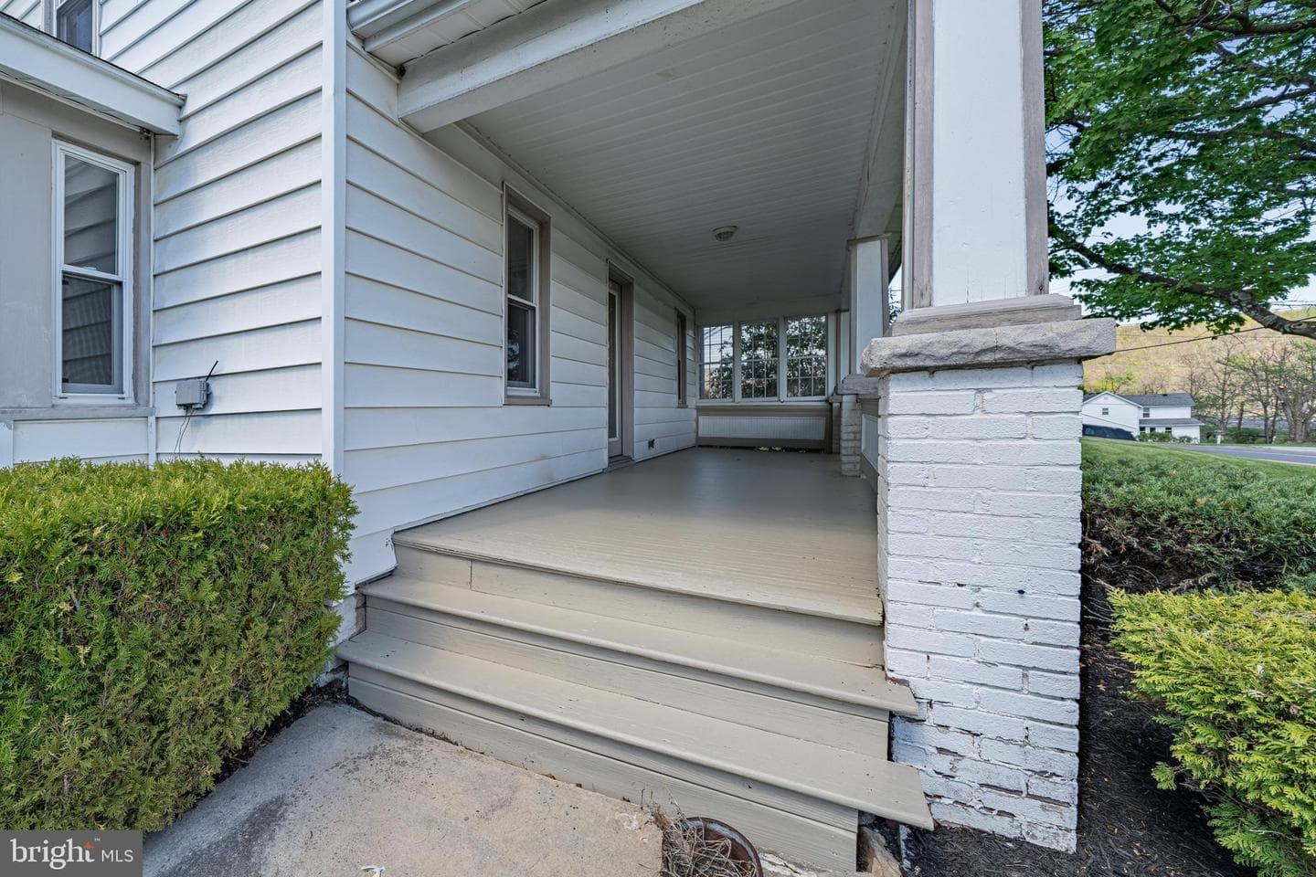14015 Bedford Road NE photo 6