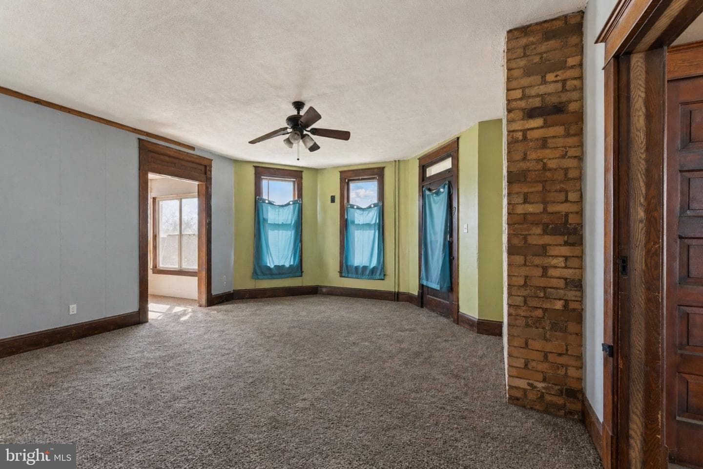 306 Hammond Street photo 10