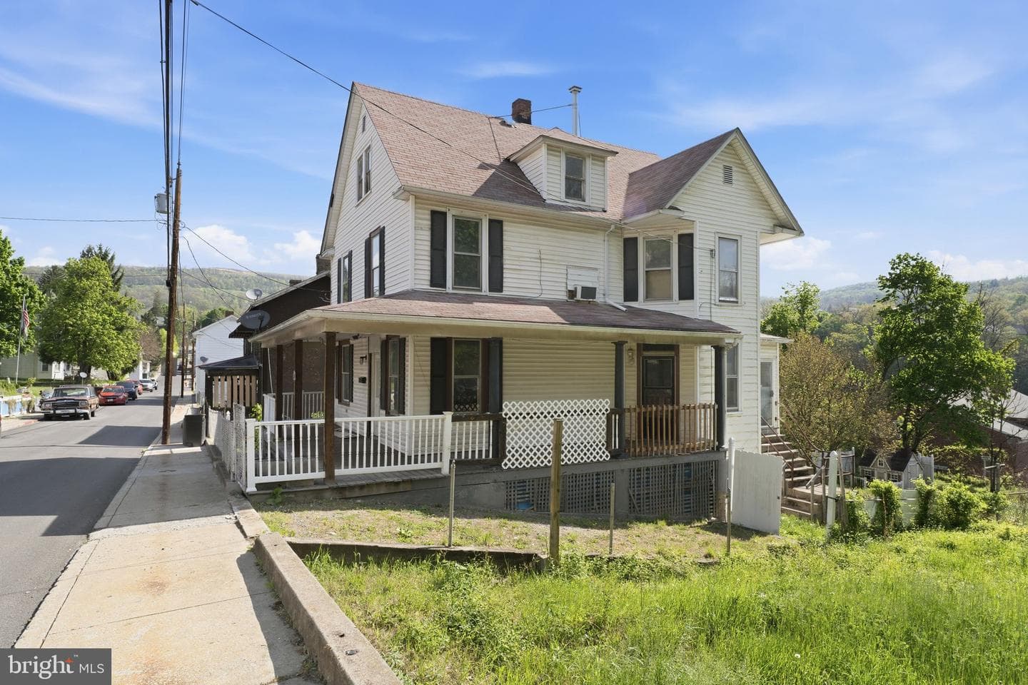 306 Hammond Street photo 29