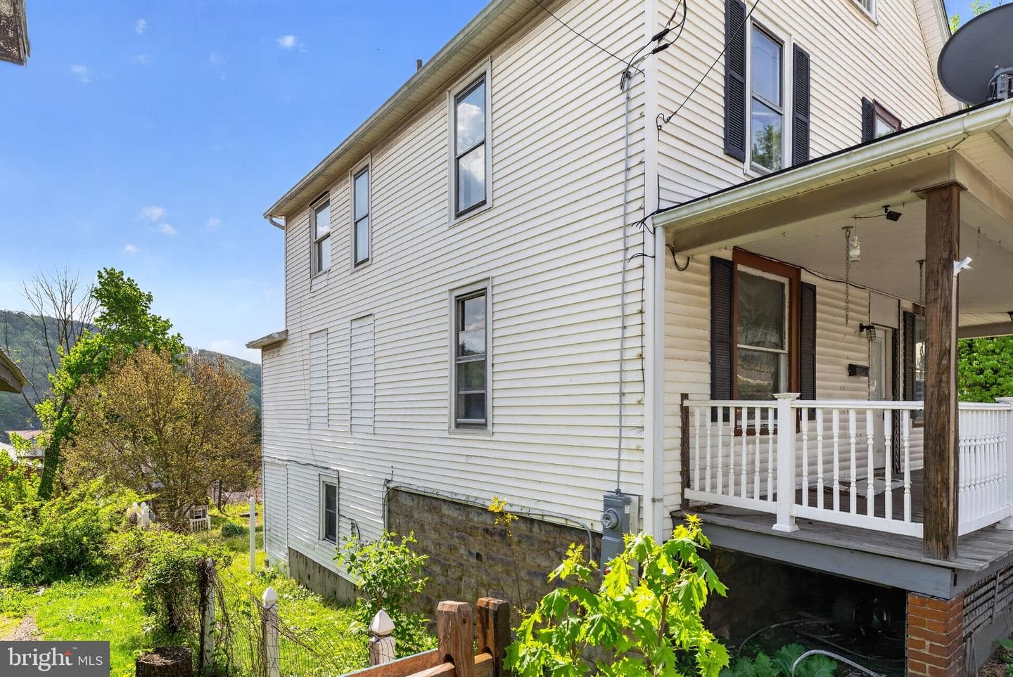 306 Hammond Street photo 31
