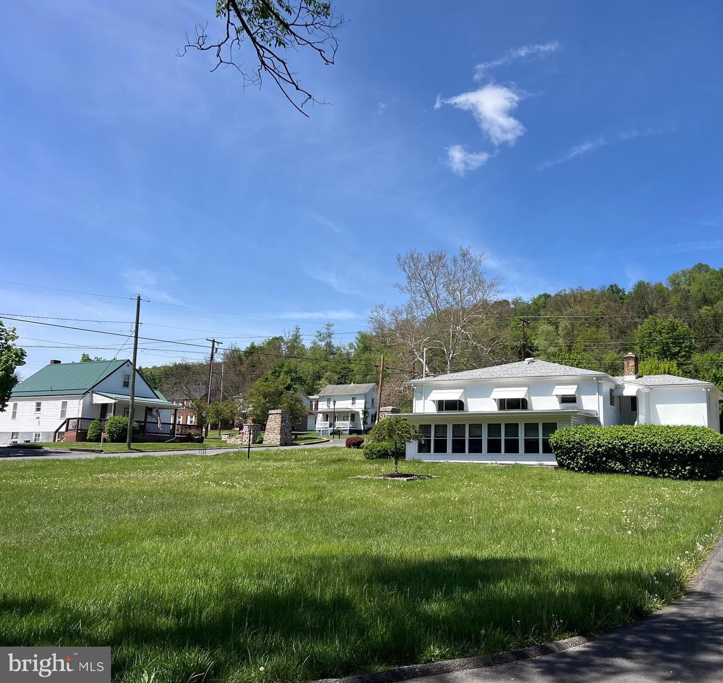 818 National Highway photo 35