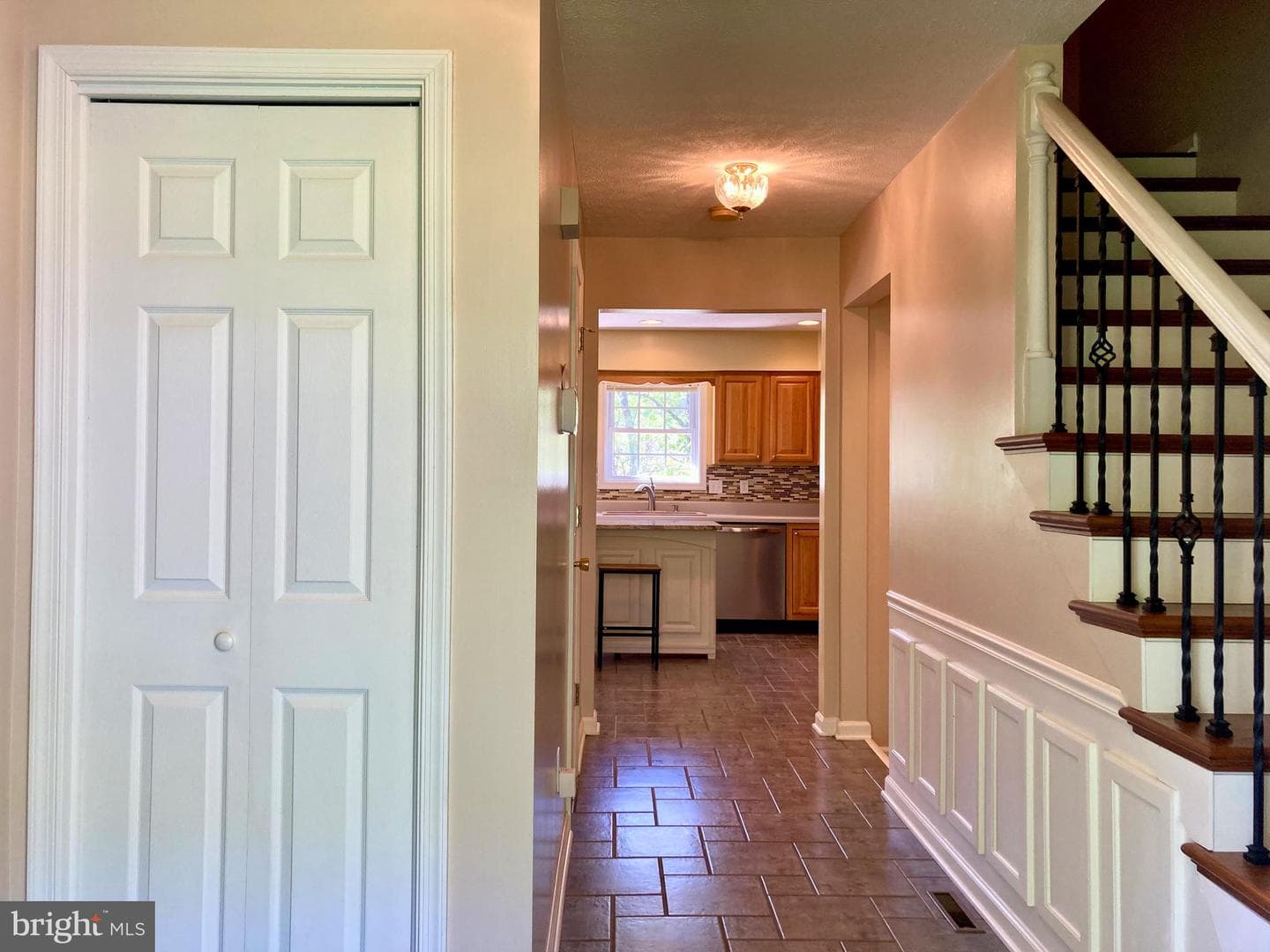 10907 Thornwood Drive NW photo 5