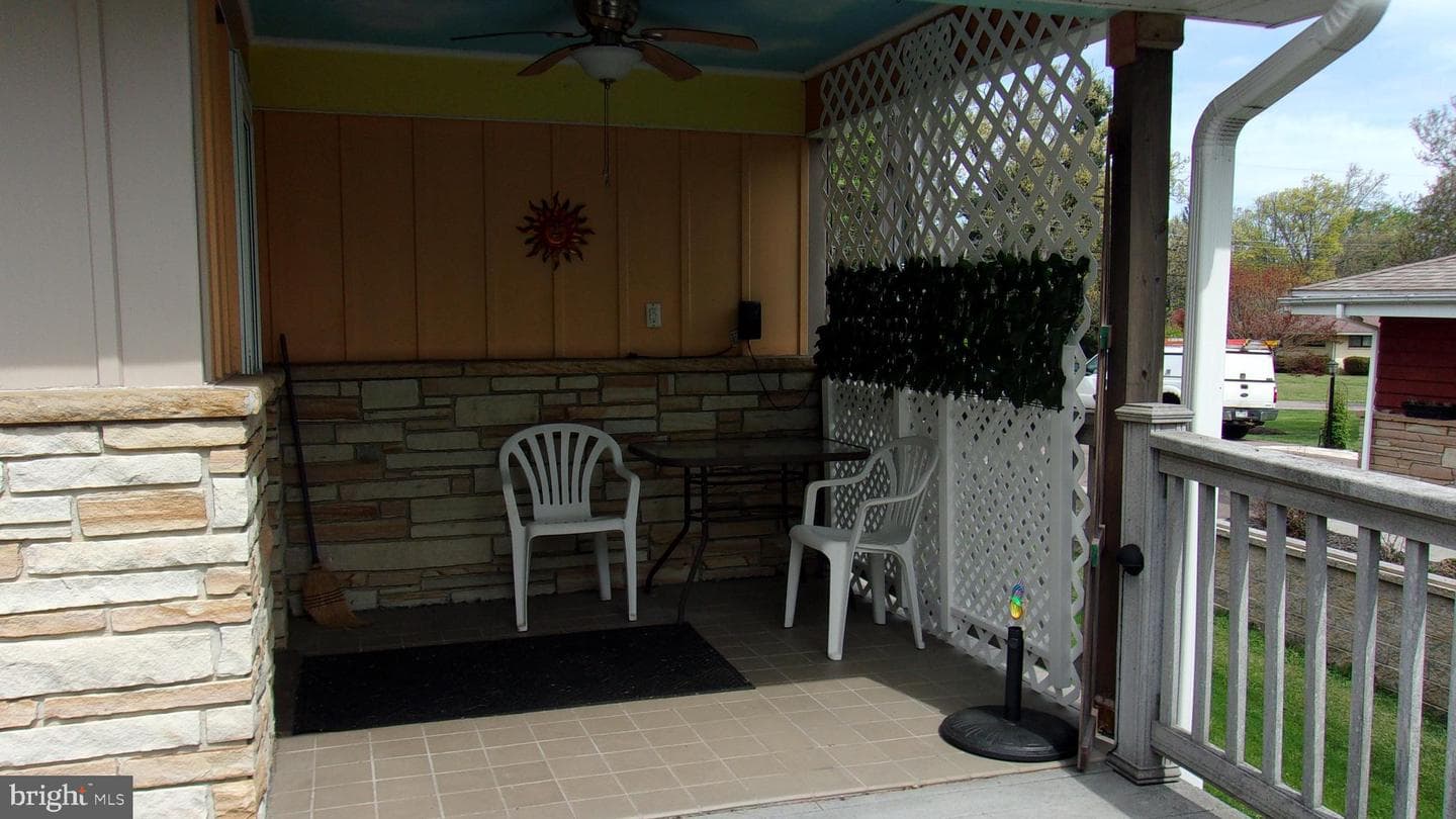 223 Armstrong Avenue photo 34