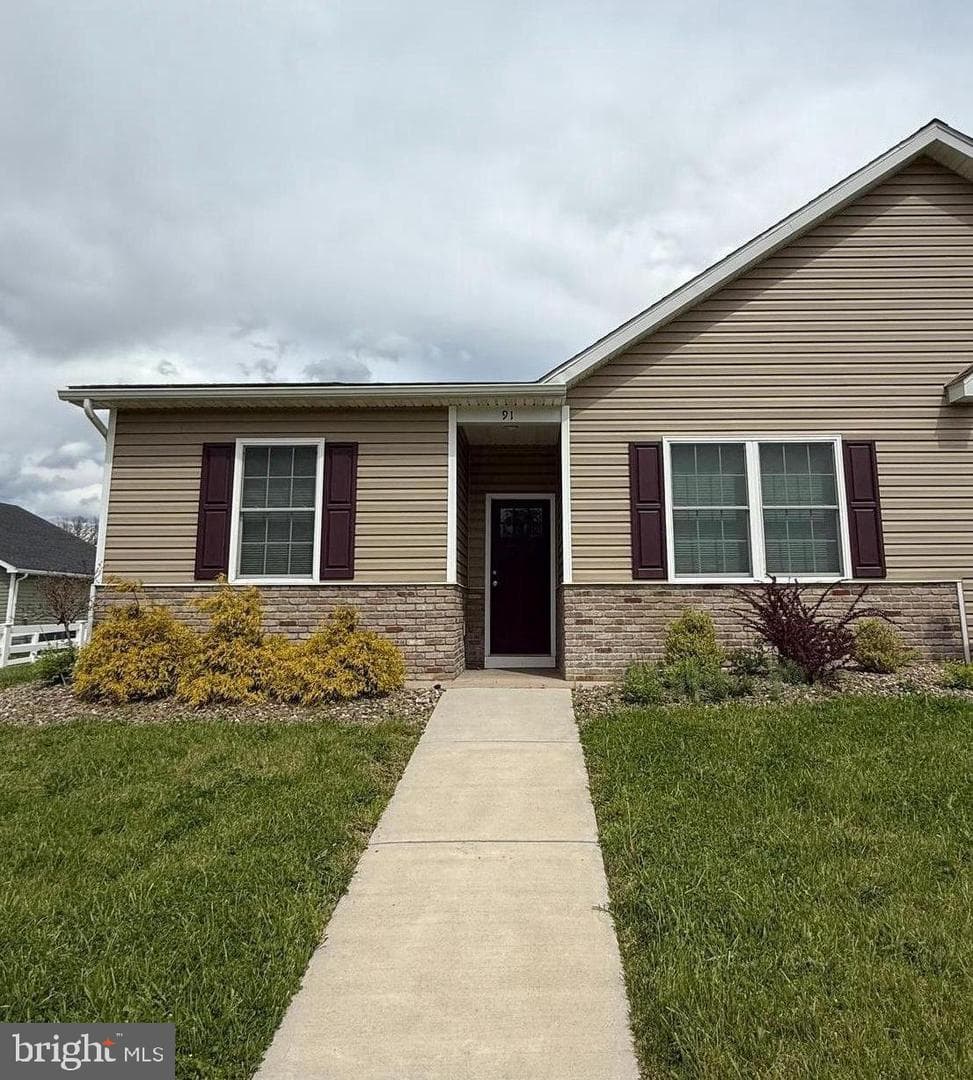 91 Candlewick Court, Frostburg