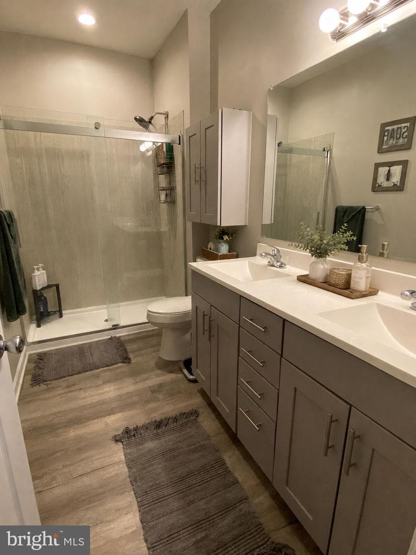 109 Candlewick Court photo 19