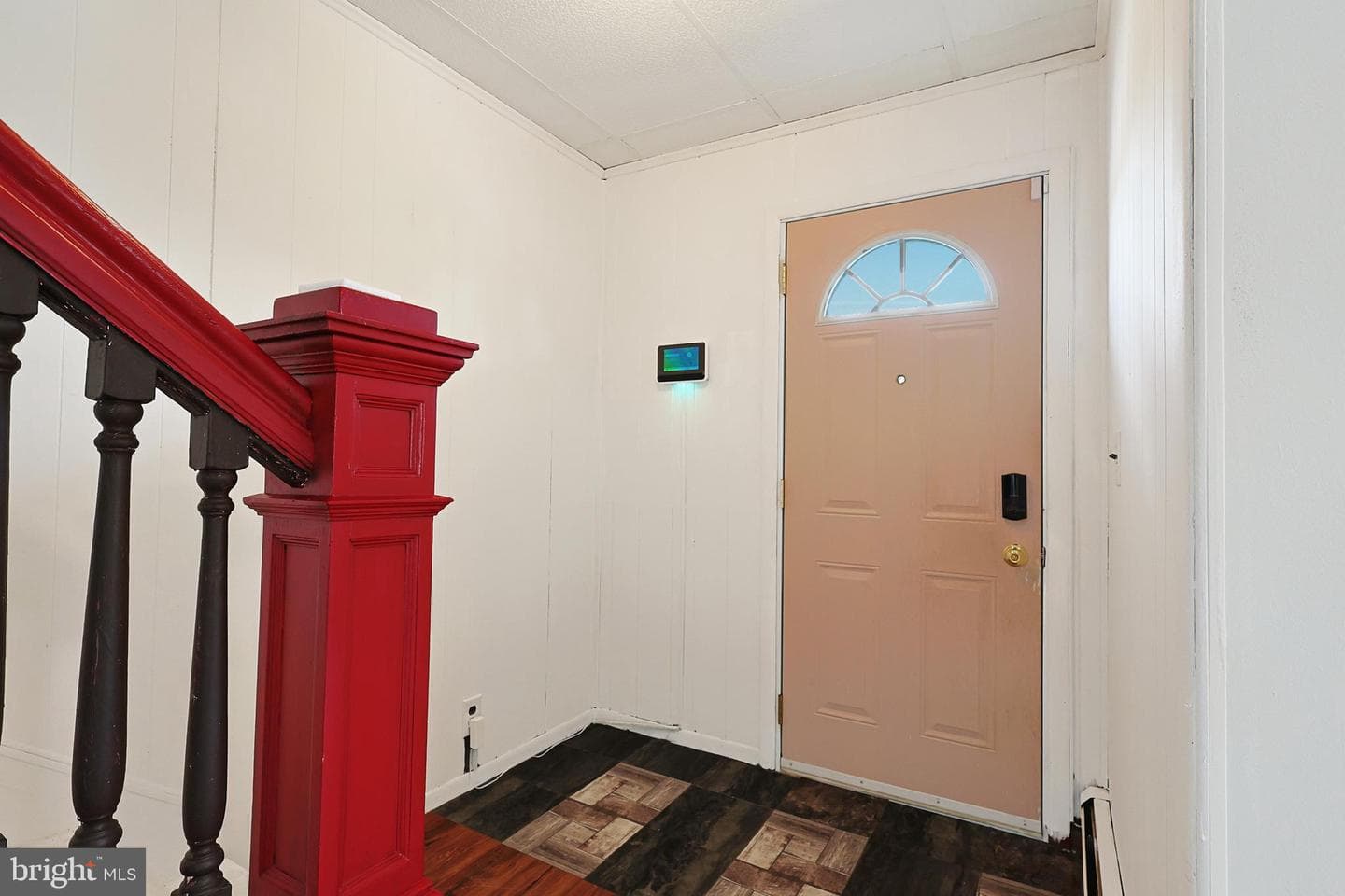 716 Yale Street photo 3