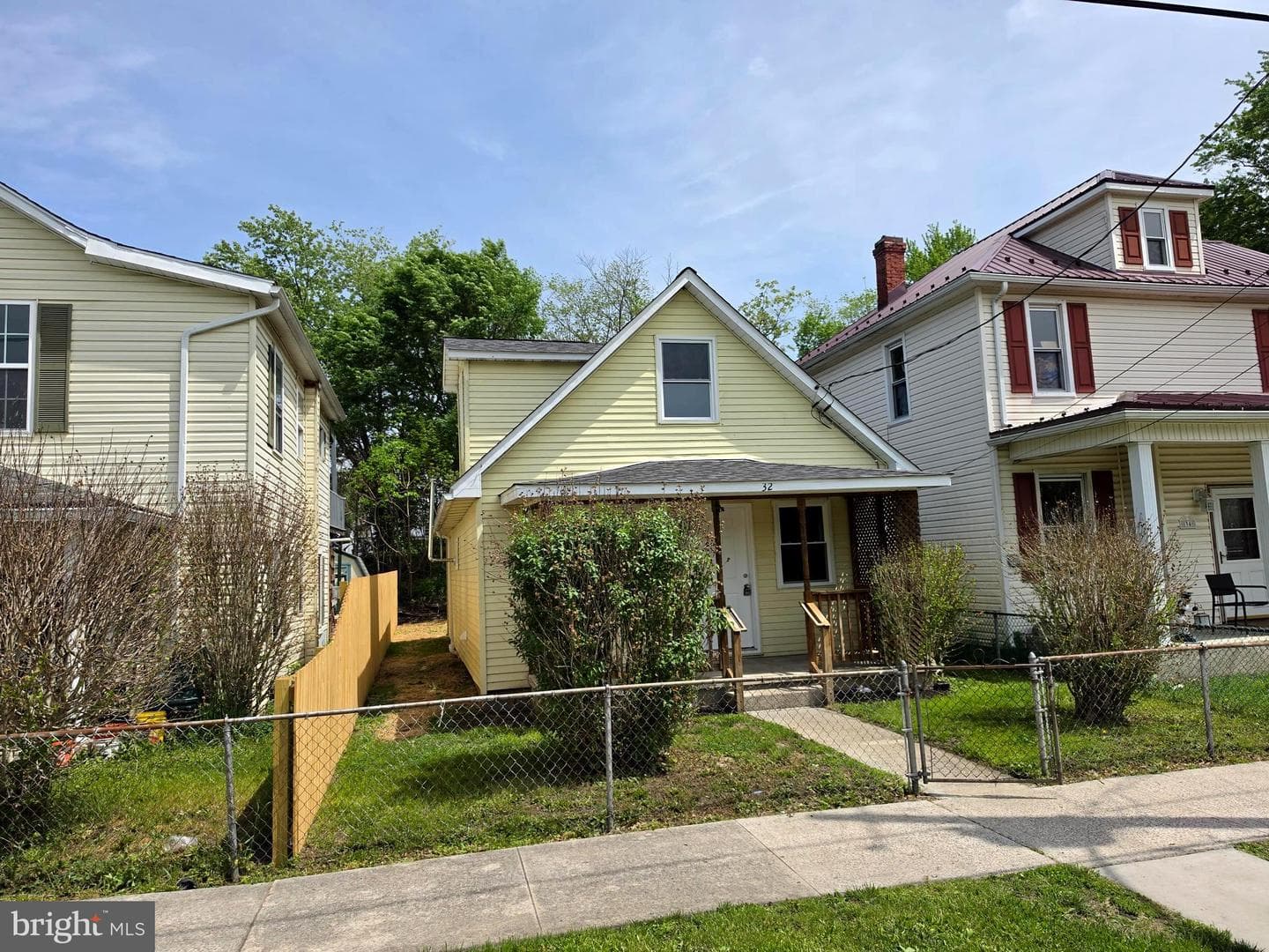 32 E Roberts Street photo 20