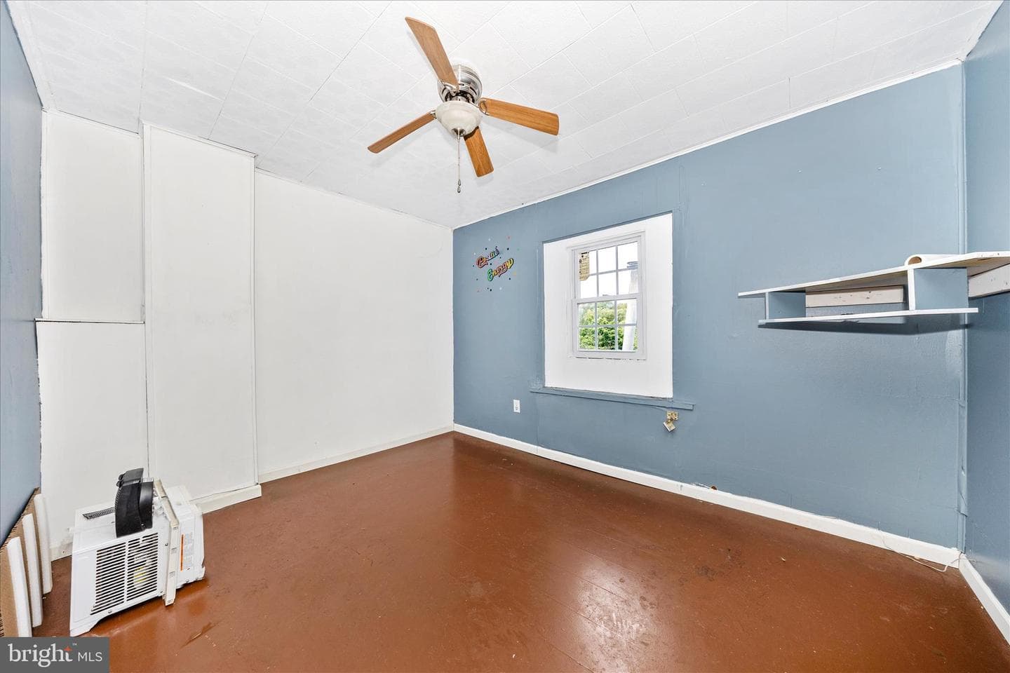 439 Waverly Terrace photo 13