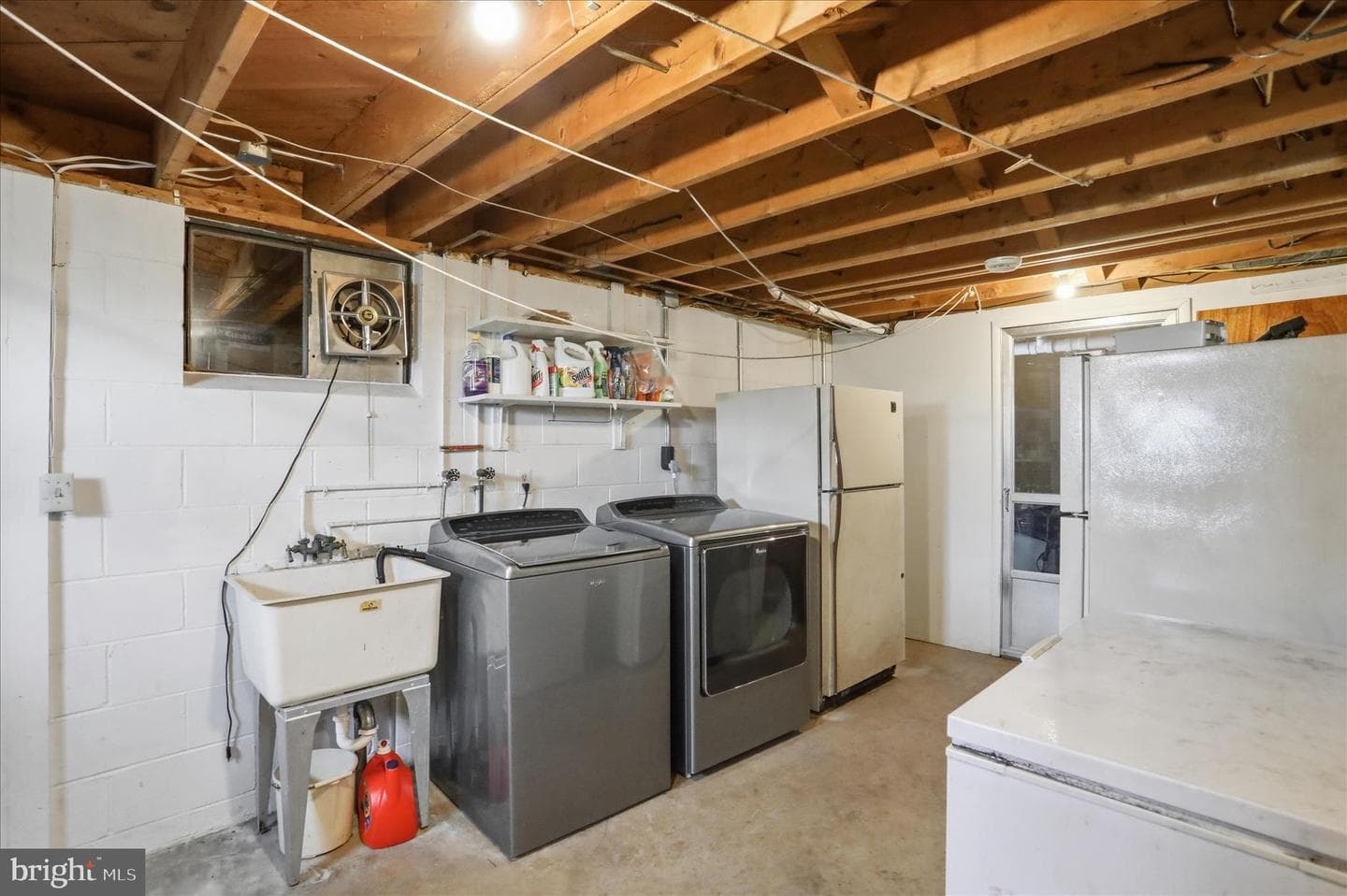 15604 Harvest Drive SW photo 29