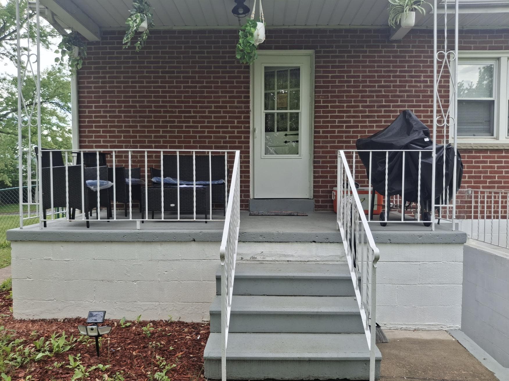 40 Memorial Avenue photo 100