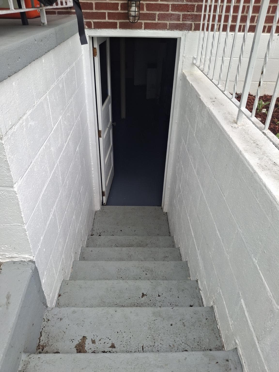 40 Memorial Avenue photo 85