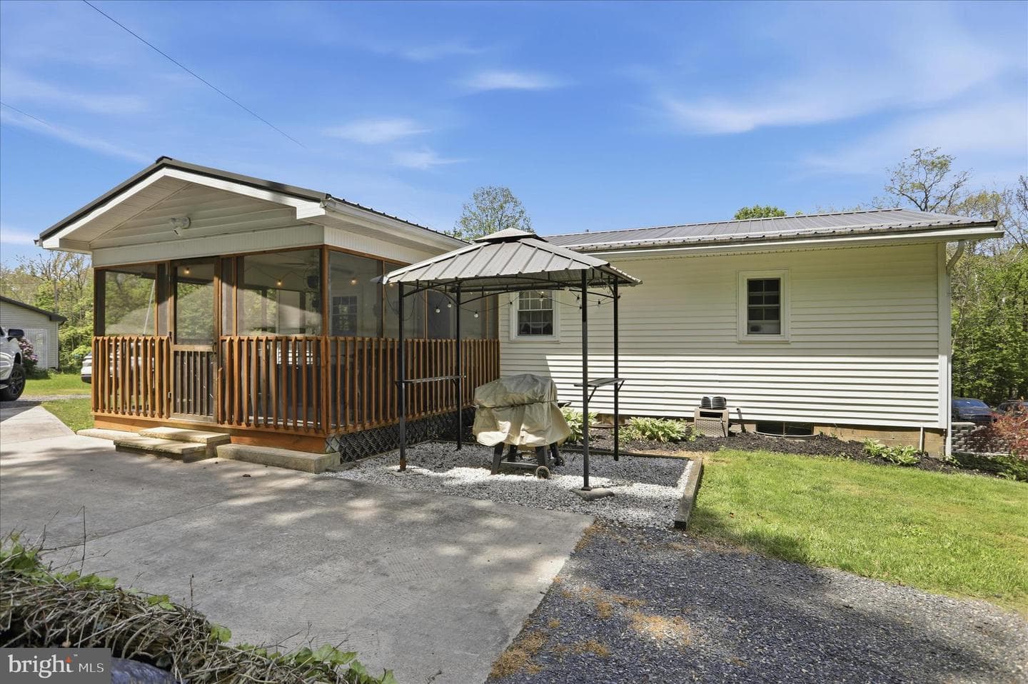 14208 Kings Grove Road photo 33