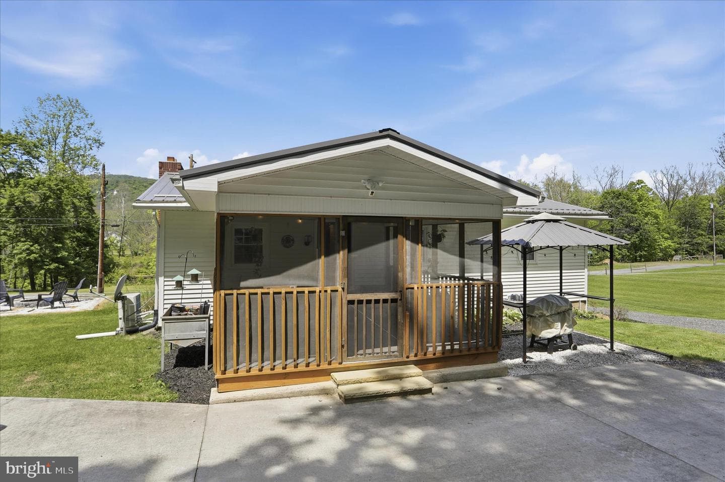 14208 Kings Grove Road photo 34