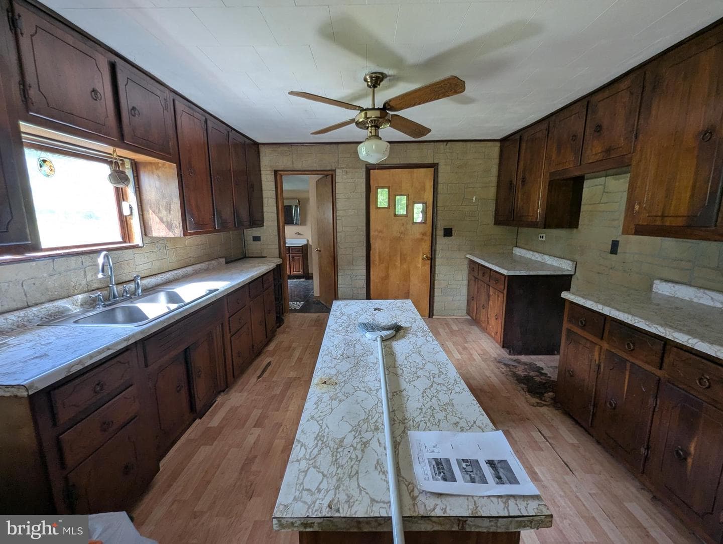 24001 Perry Hill Road SW photo 22