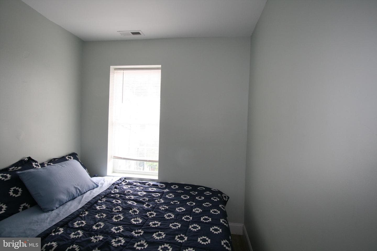 236 Glenn Street photo 88