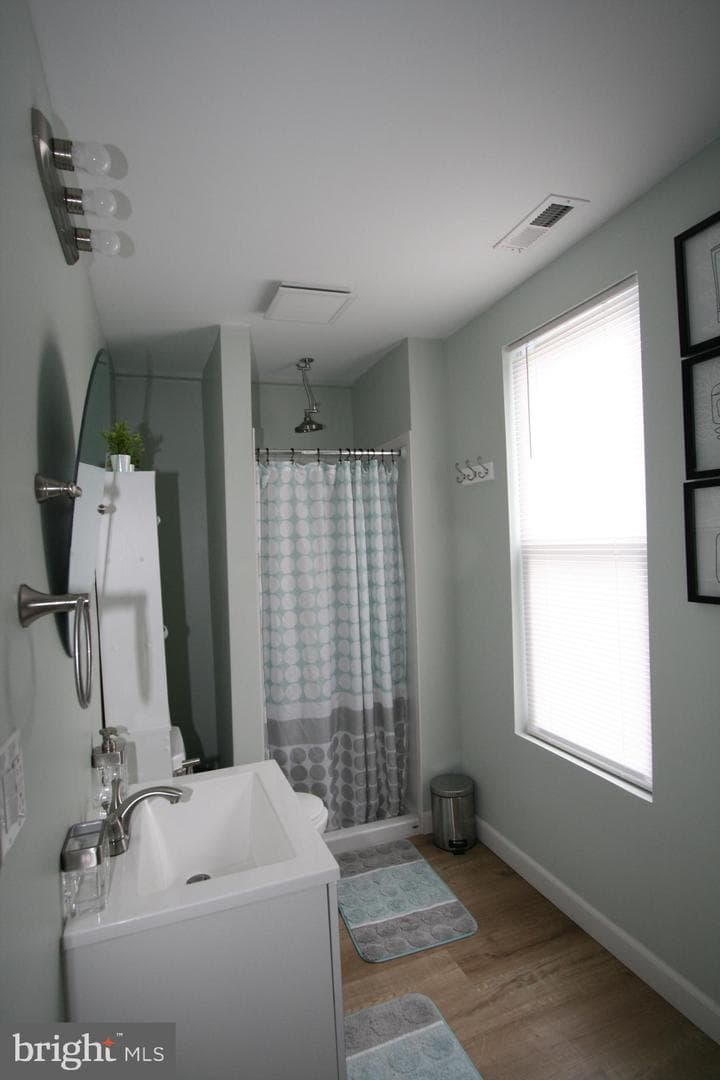 236 Glenn Street photo 92