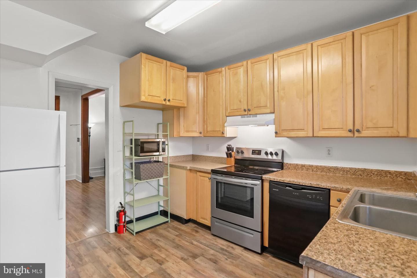 167 Maple Street photo 11