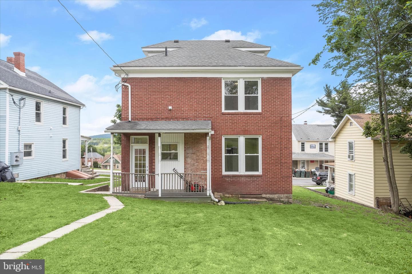 167 Maple Street photo 35