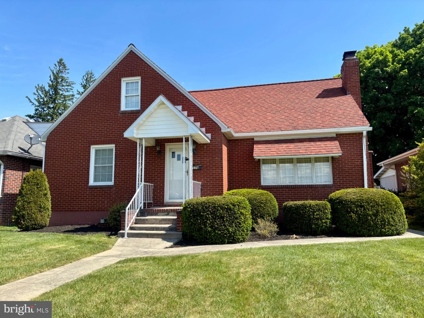 174 Washington Street photo 3