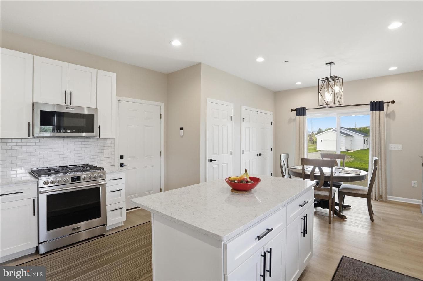 201 Moonlight Drive photo 9