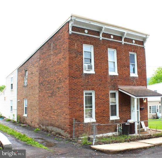 420 Chestnut Street, Cumberland