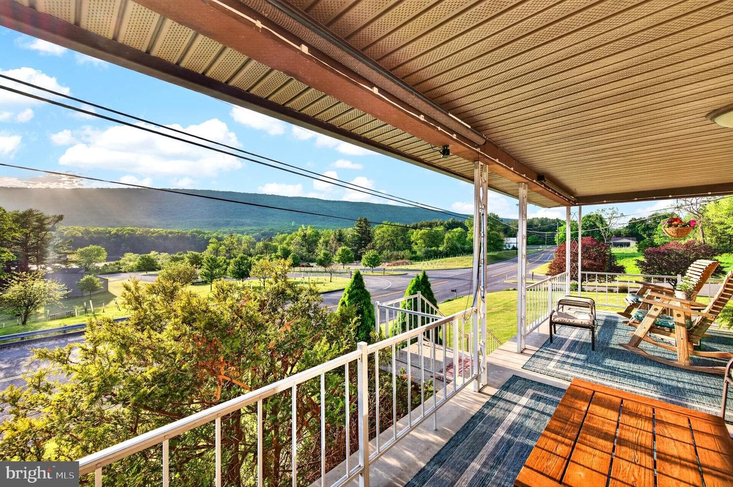 13400 Pleasant Valley Road photo 25