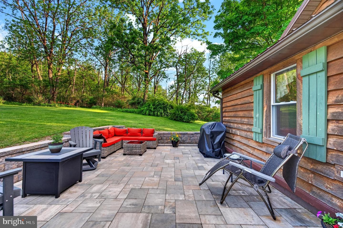 13400 Pleasant Valley Road photo 27