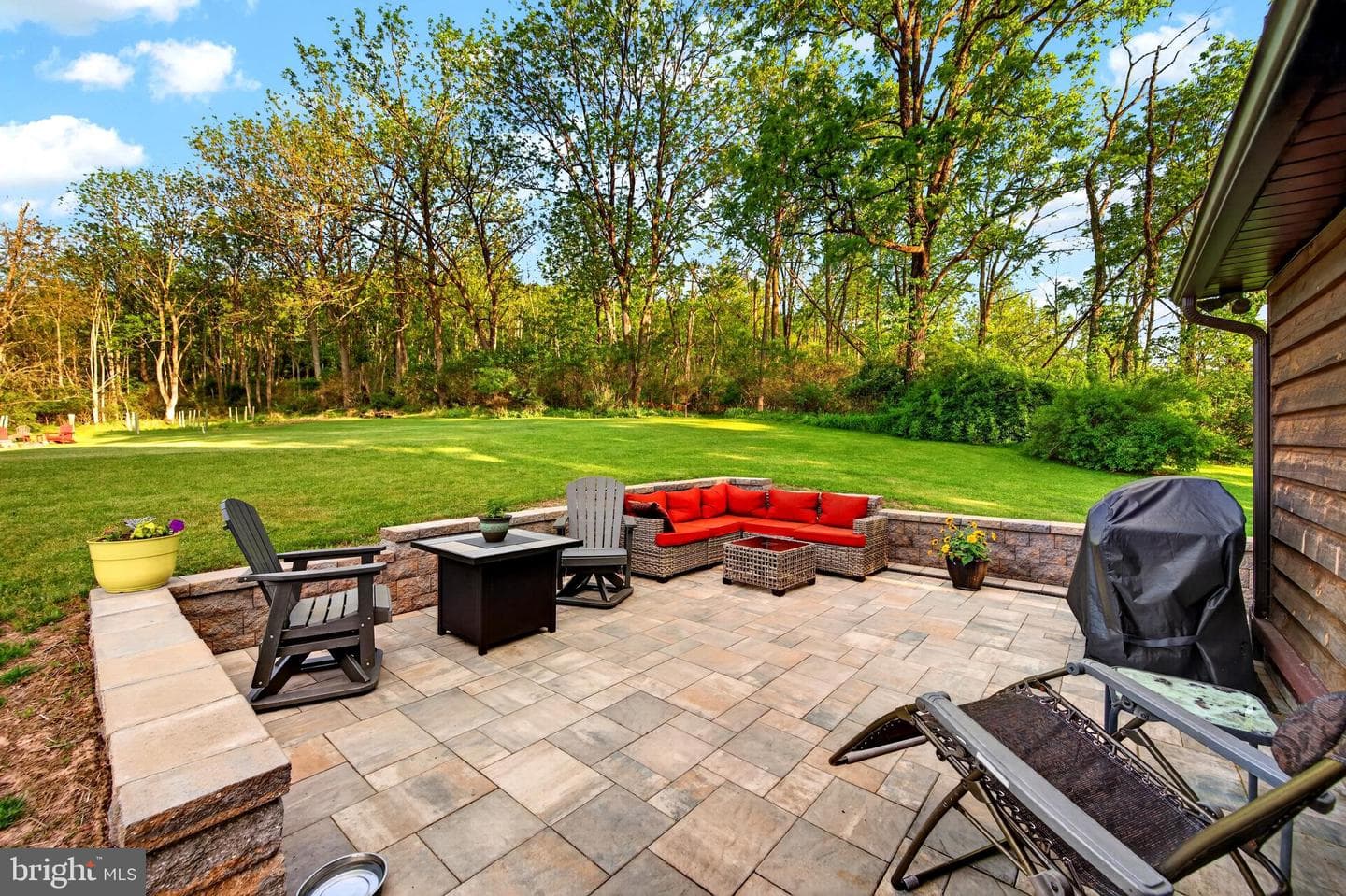 13400 Pleasant Valley Road photo 29