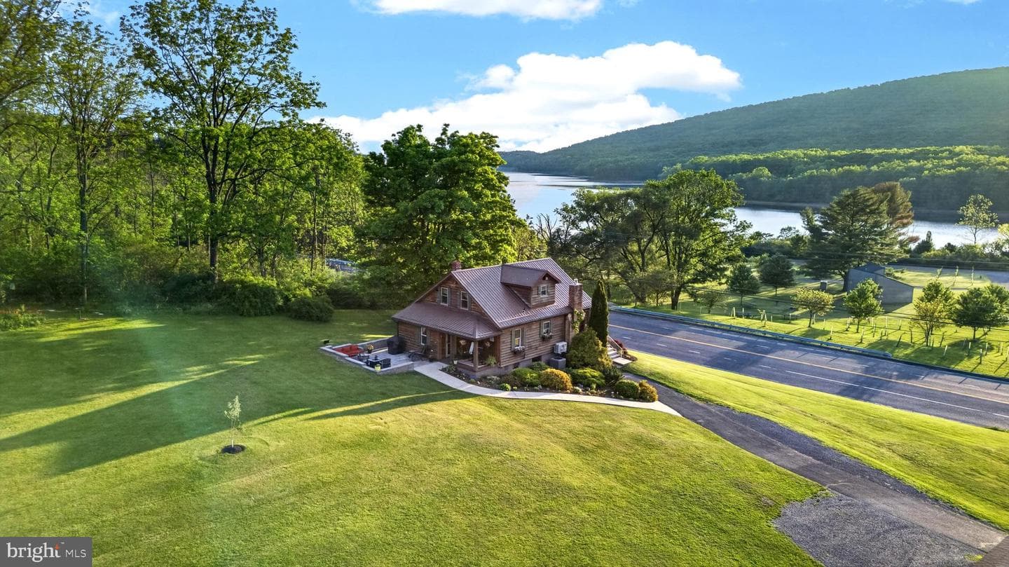 13400 Pleasant Valley Road photo 5