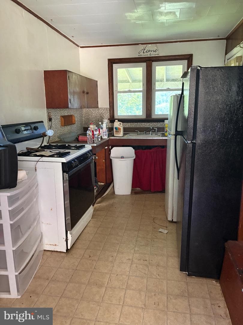 416 Poplar Street photo 7