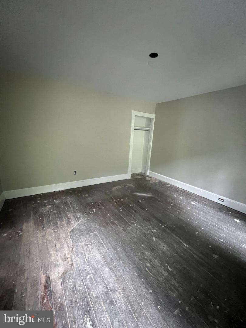 1034 Shades Lane photo 24