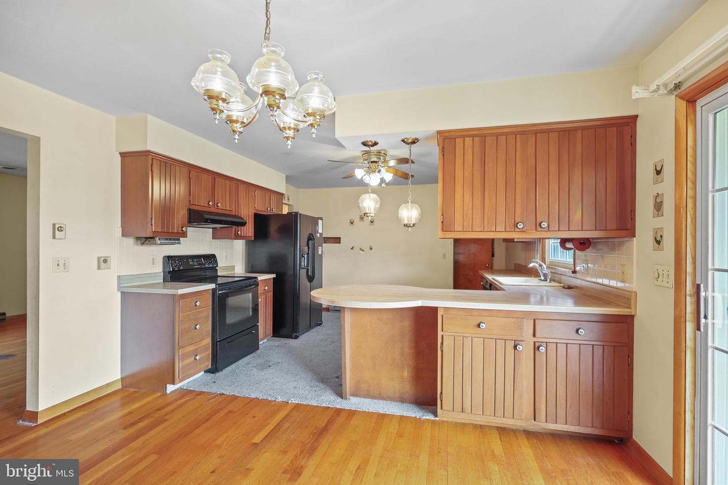 203 Marsh Avenue photo 16