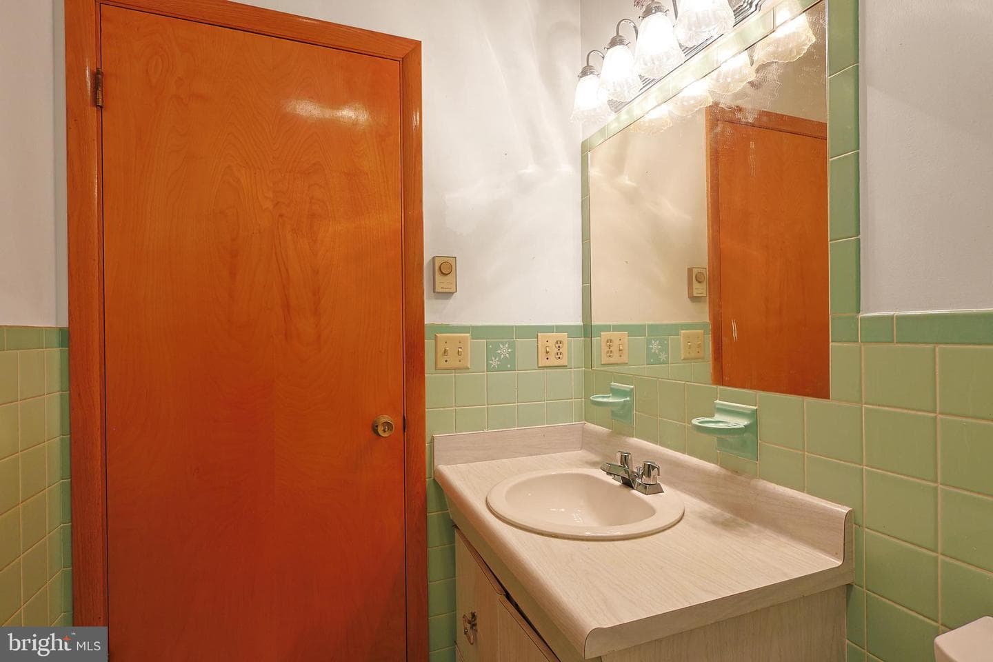 203 Marsh Avenue photo 26