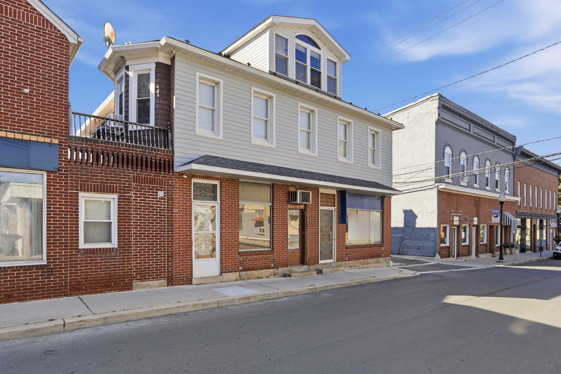 8 S Broadway, Frostburg