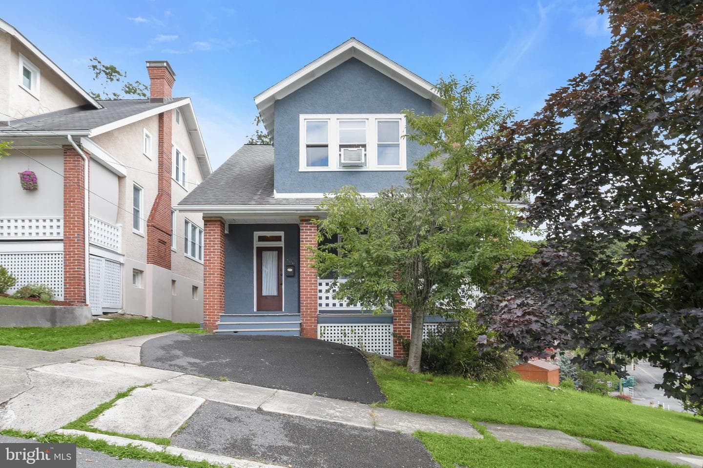 806 Washington Street, Cumberland