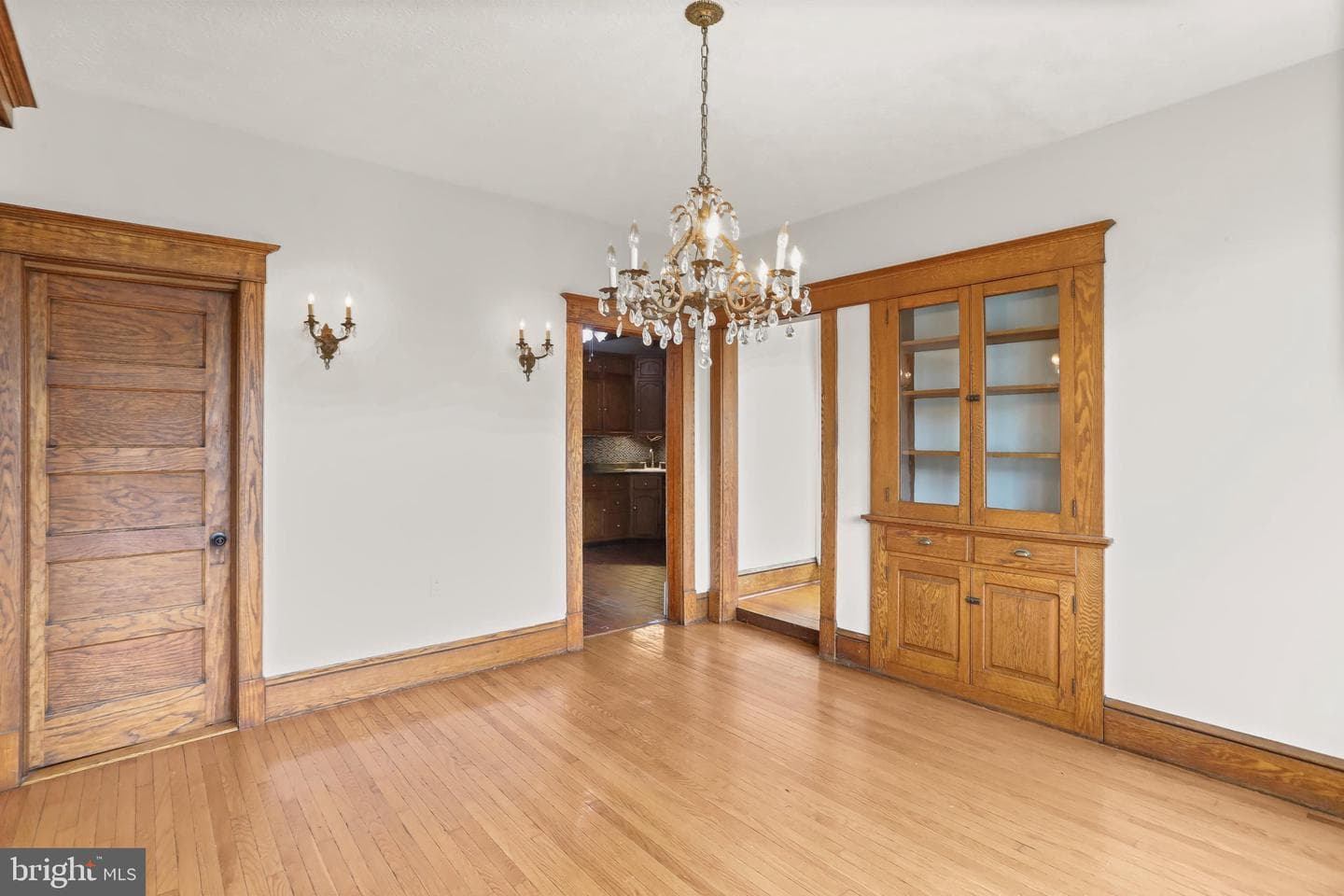 806 Washington Street photo 13