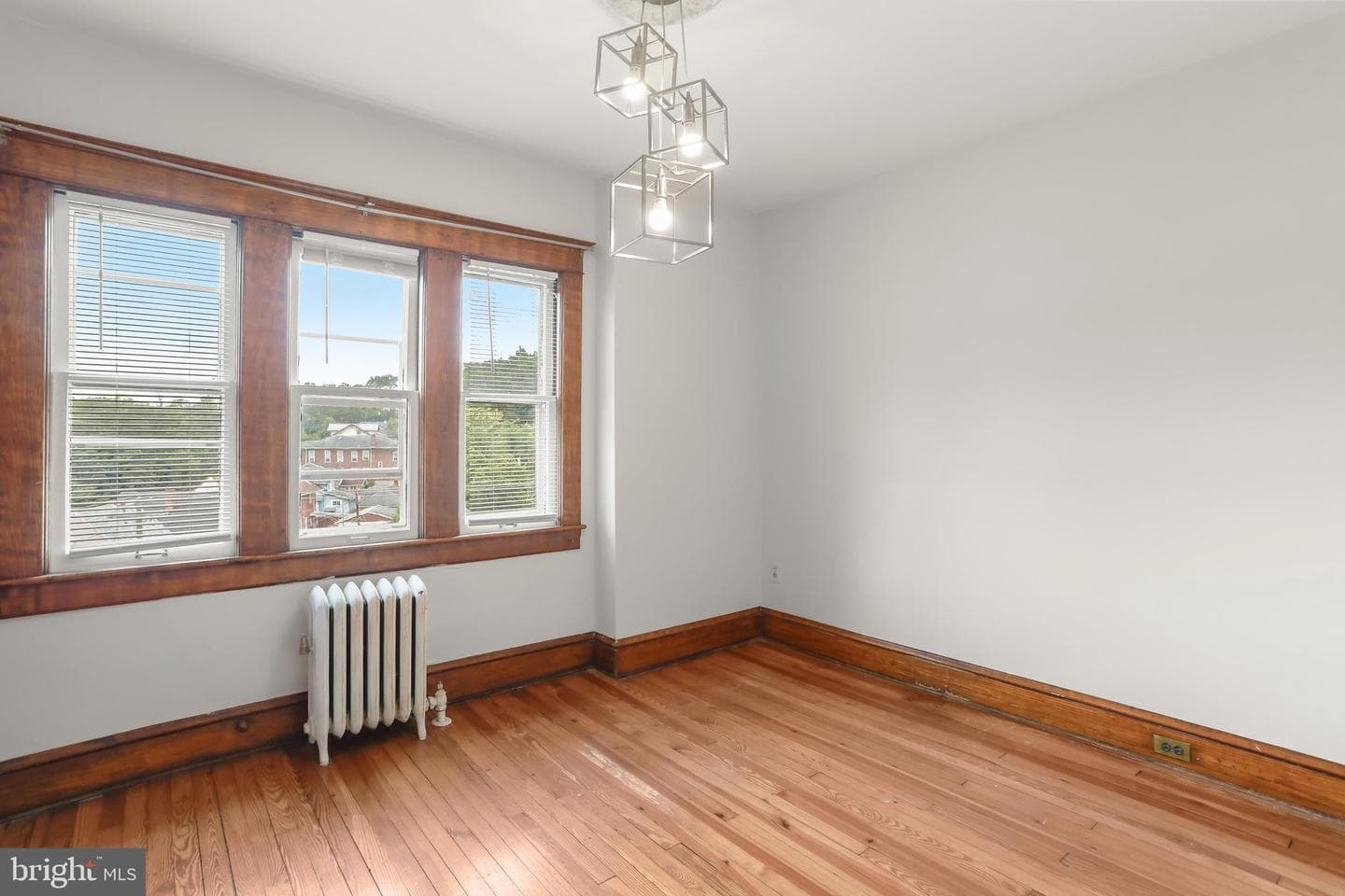 806 Washington Street photo 30