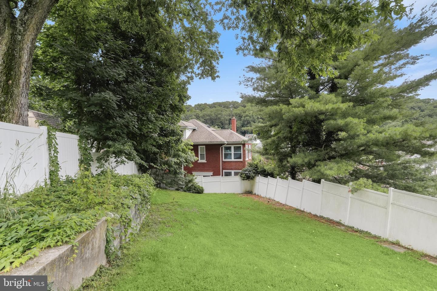 806 Washington Street photo 42