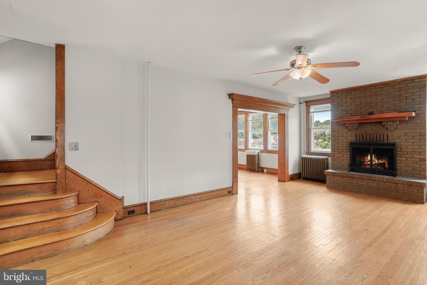 806 Washington Street photo 9